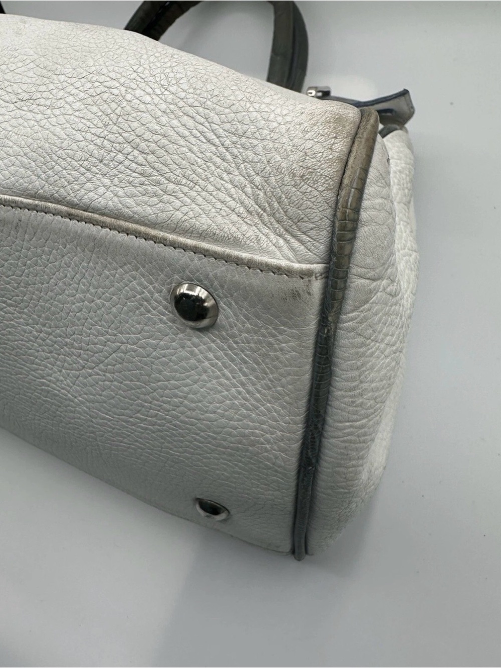 Daniella Ortiz White Leather with Blue/Green Lizard Accent - Picture 7 of 16